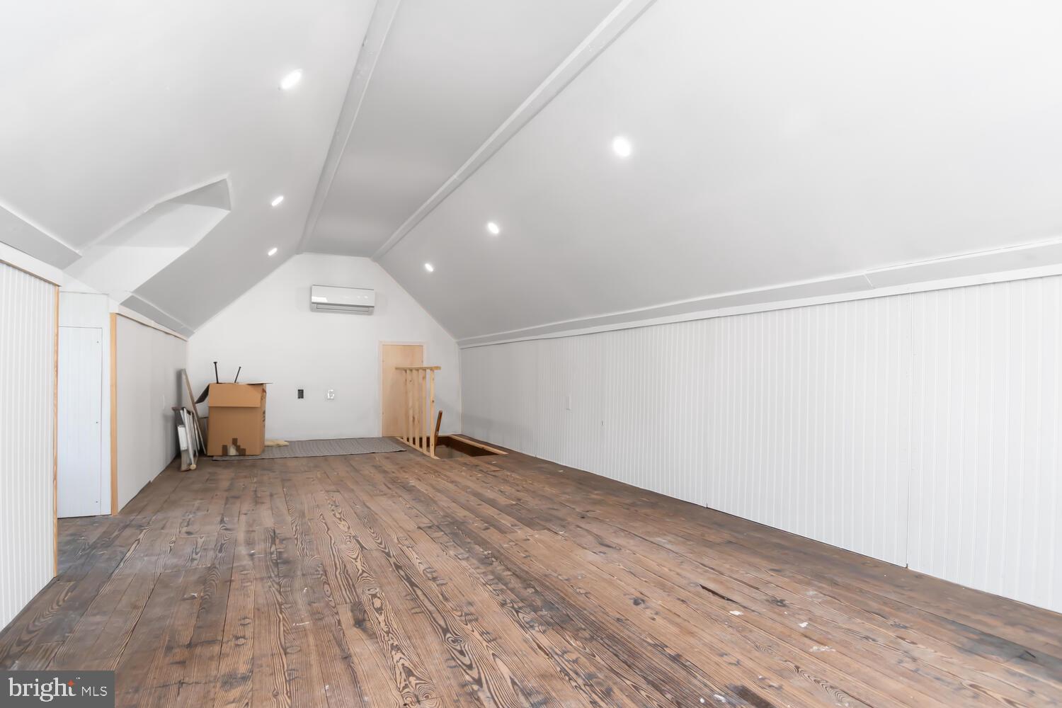 HISTORIC WEST END - Residential