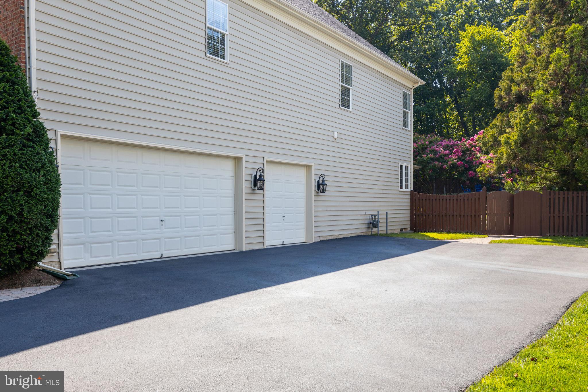 ESTATES OF FOREST RIDGE - Residential