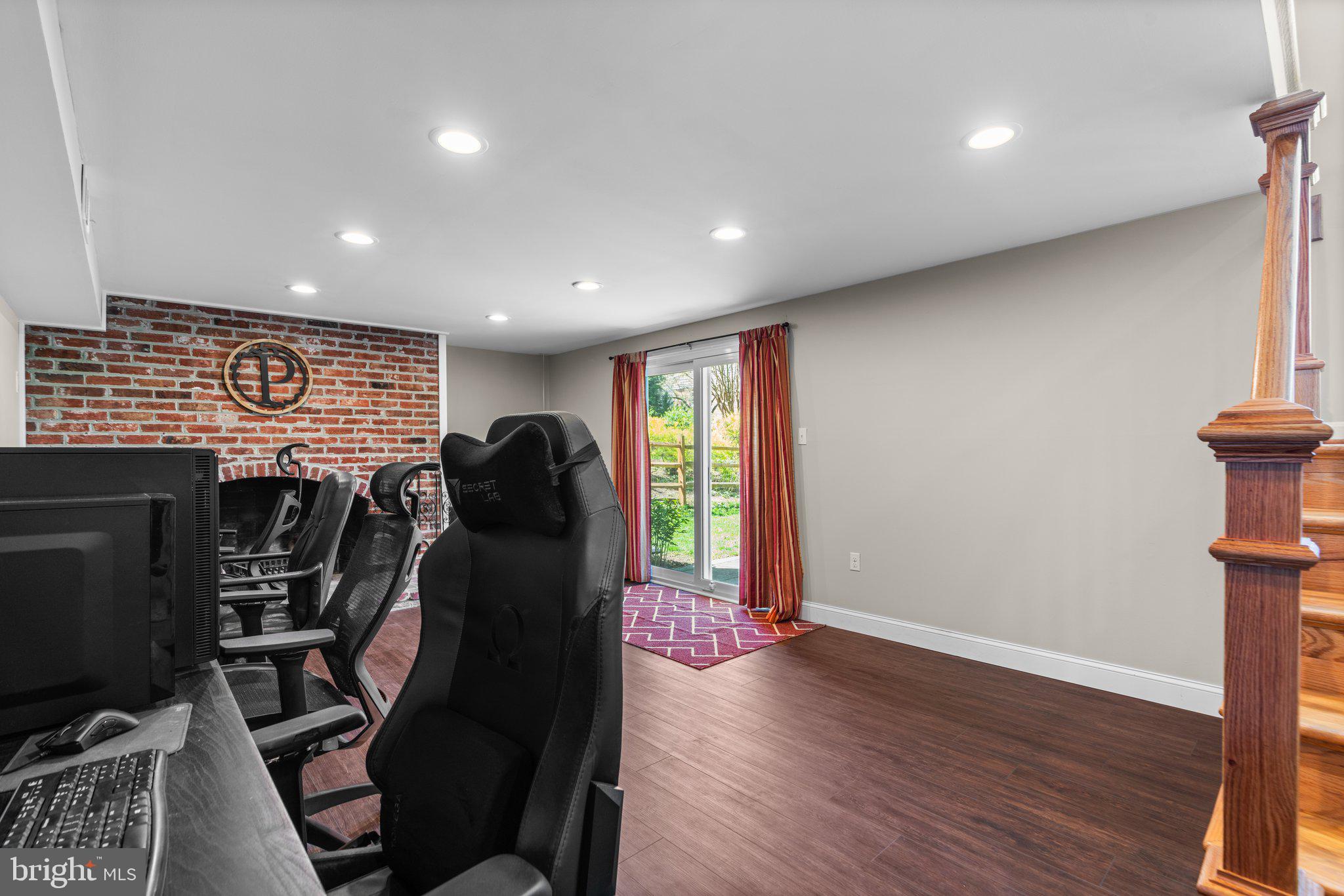 WHETSTONE - Residential