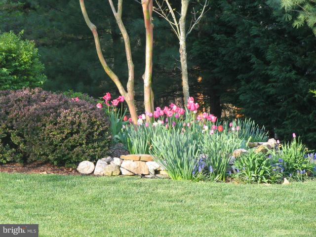 BROOKSTONE - Residential