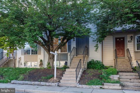 407 MEGAN COURT FREDERICK MD 21701