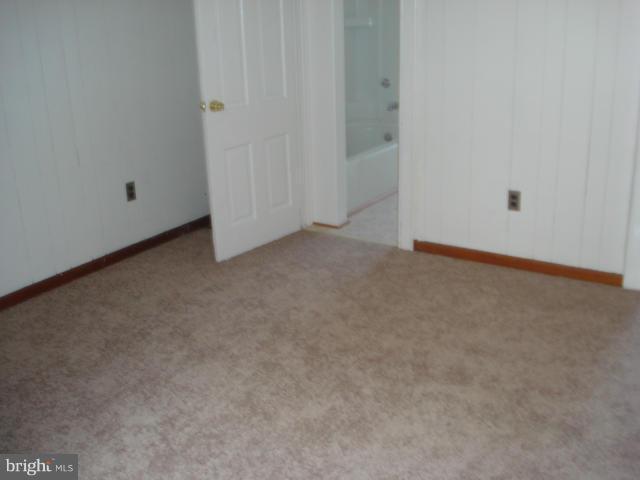 WASHINGTON VILLAGE - Residential