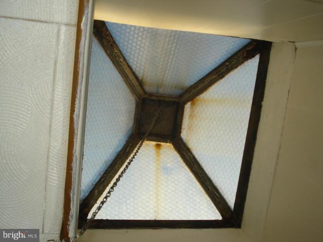 WASHINGTON VILLAGE - Residential