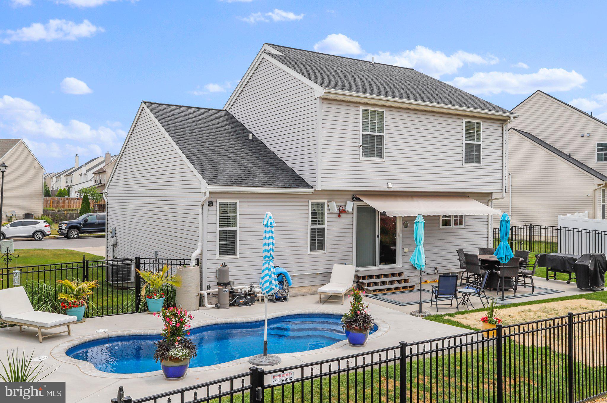 RIVERSIDE VILLAGES - Residential