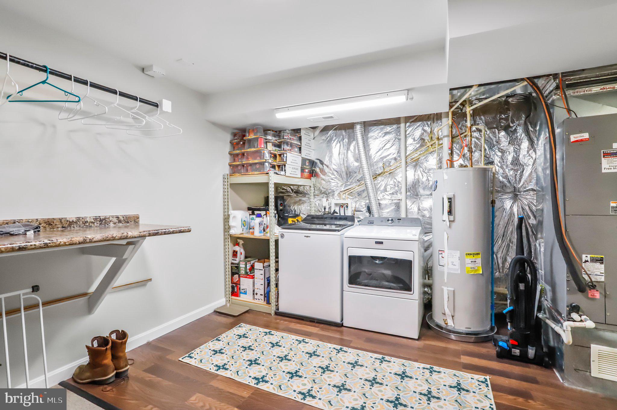 RIVERSIDE VILLAGES - Residential