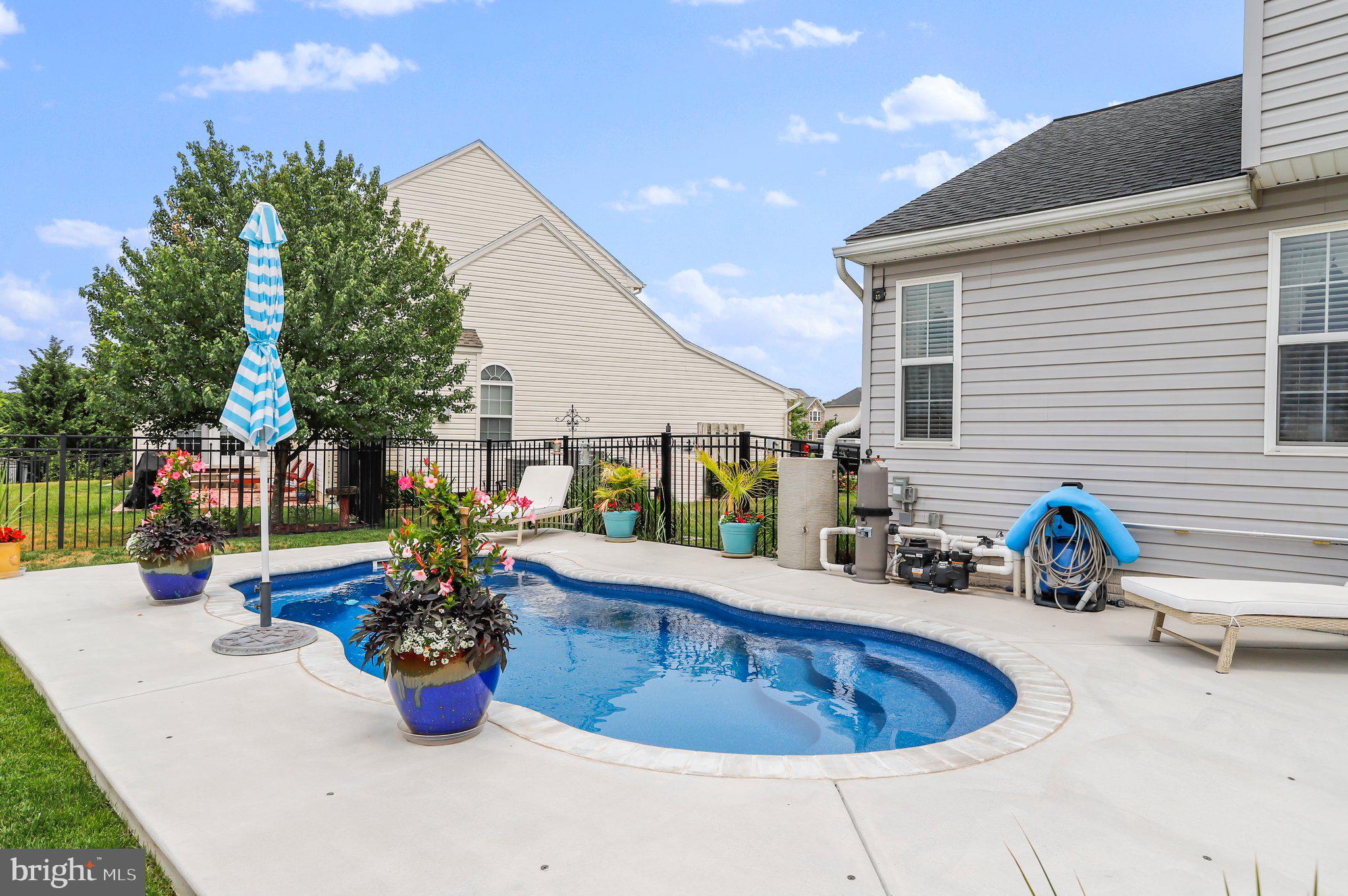 RIVERSIDE VILLAGES - Residential