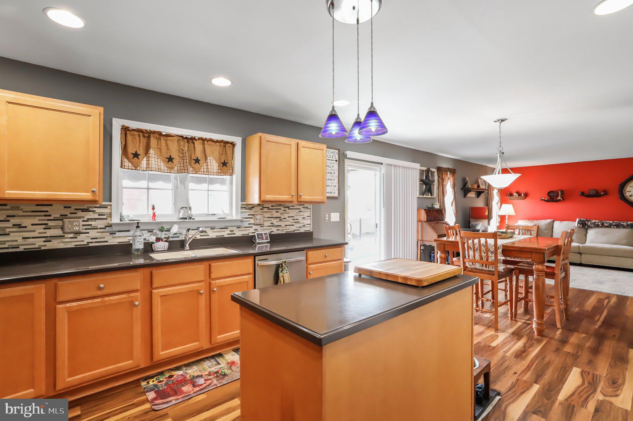 RIVERSIDE VILLAGES - Residential