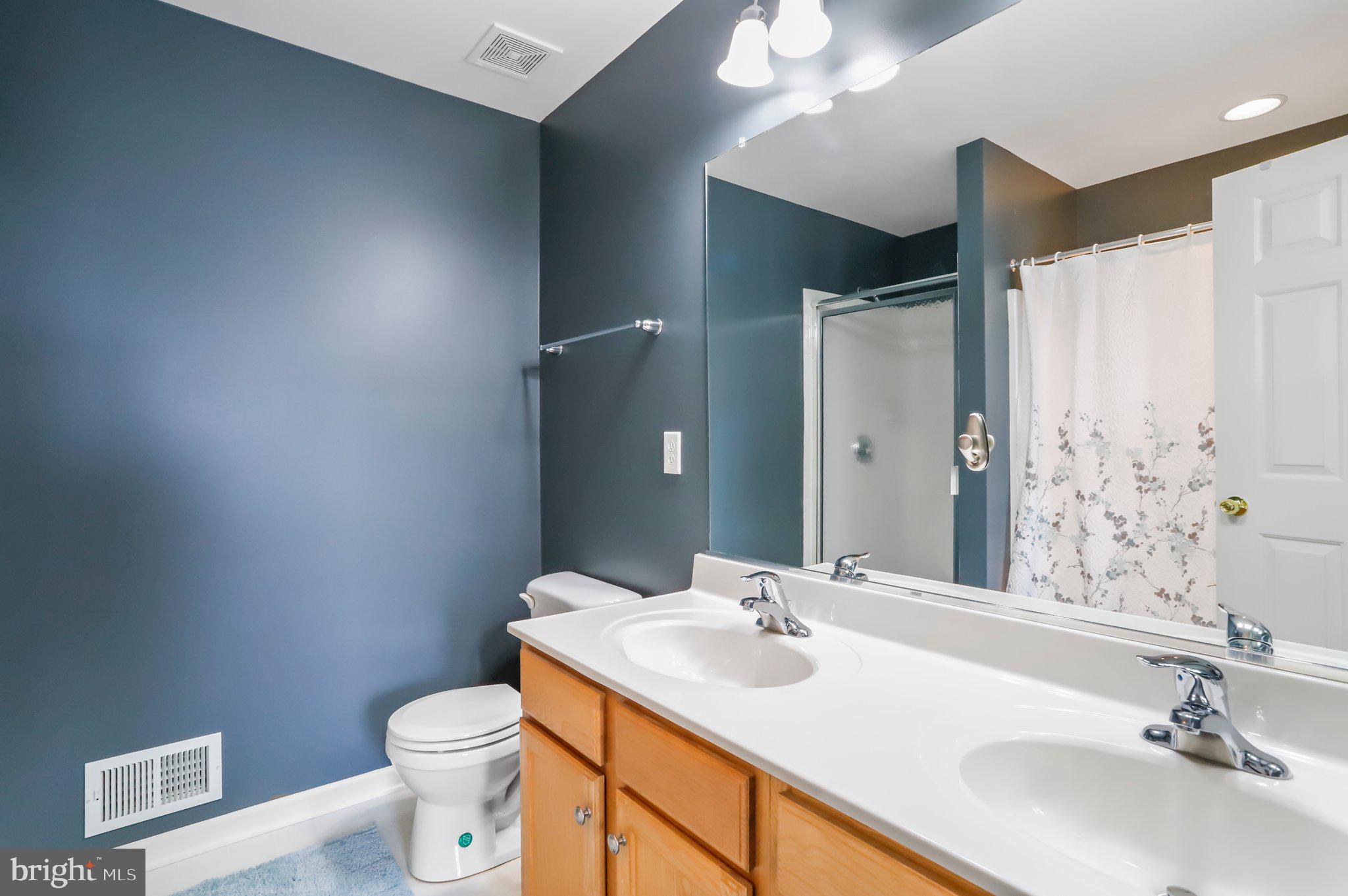 RIVERSIDE VILLAGES - Residential