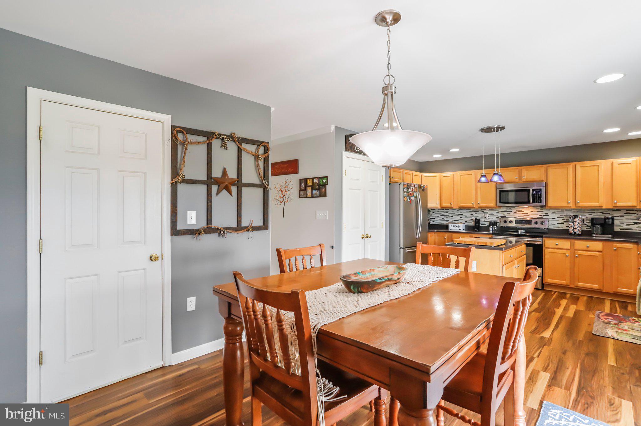 RIVERSIDE VILLAGES - Residential