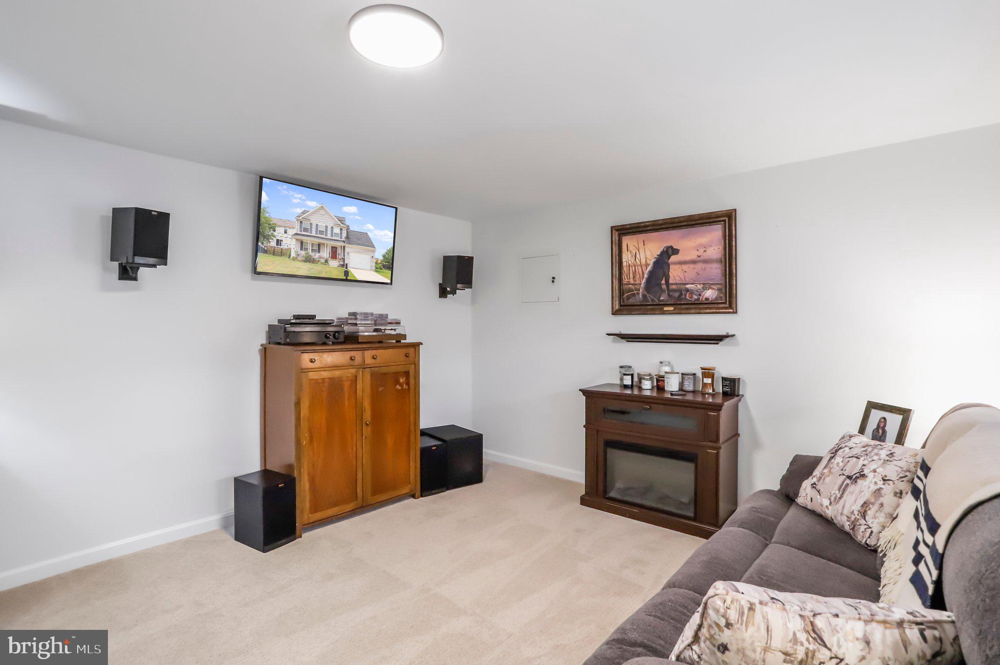 RIVERSIDE VILLAGES - Residential