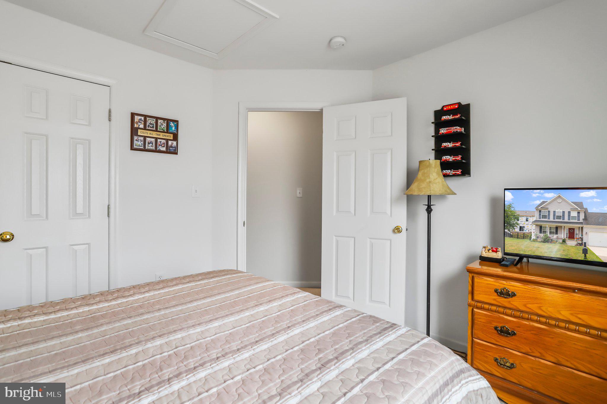 RIVERSIDE VILLAGES - Residential