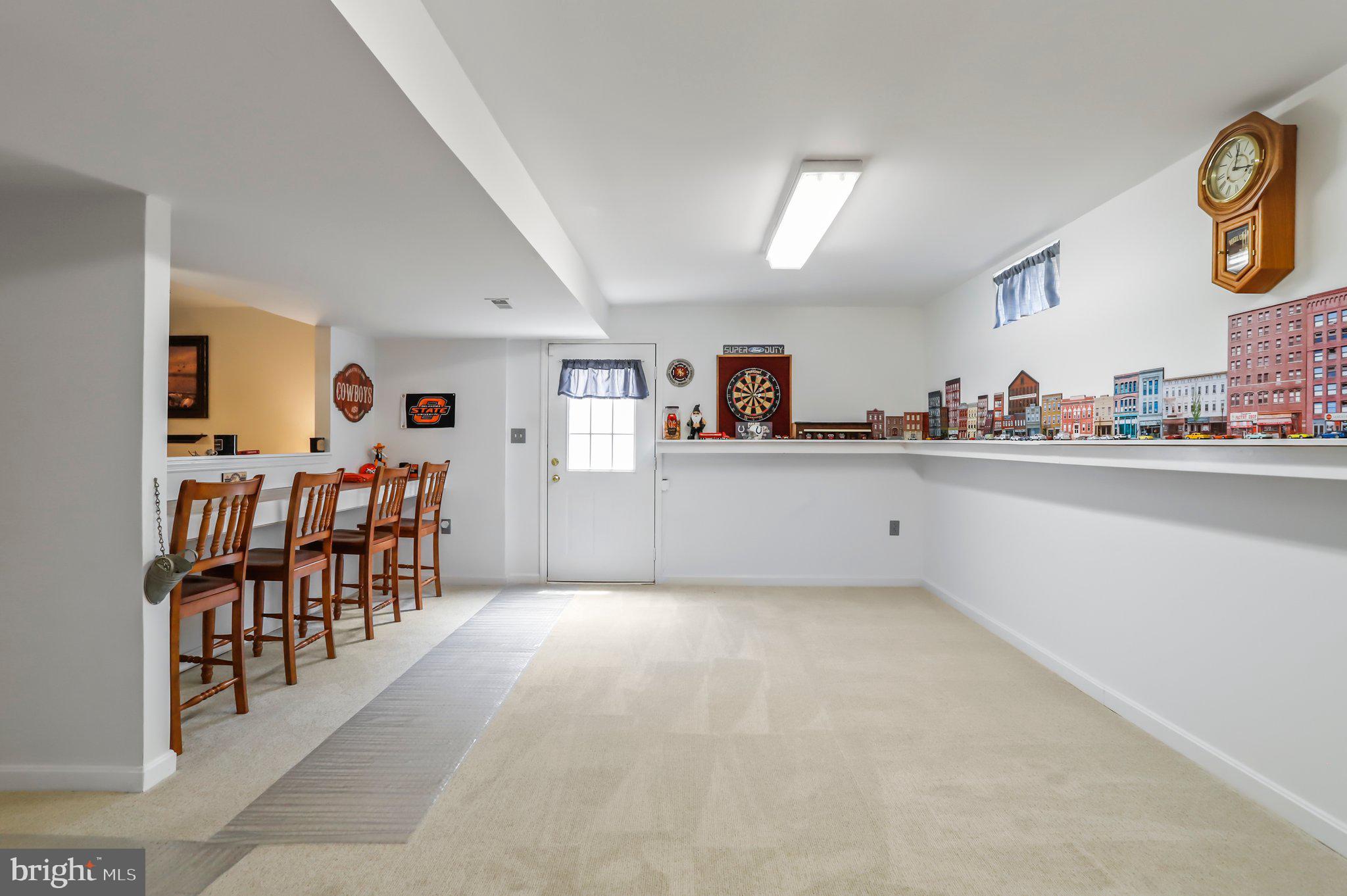 RIVERSIDE VILLAGES - Residential