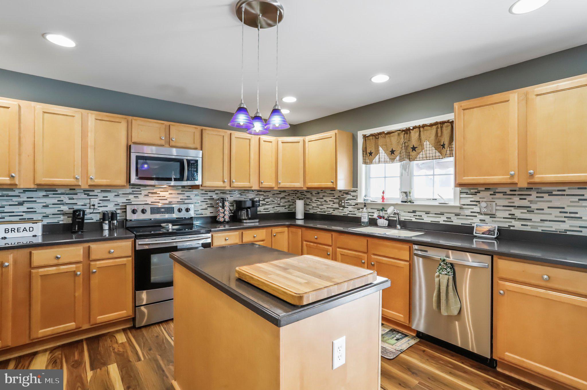 RIVERSIDE VILLAGES - Residential