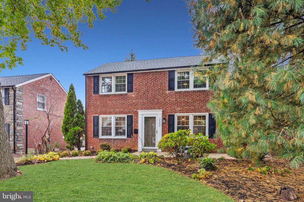 Photo of 222 Harrogate Road, WYNNEWOOD, PA 19096 (MLS # PAMC2160262)