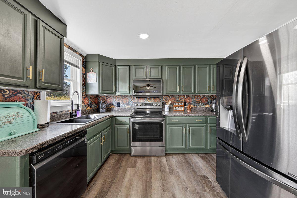 POINT ESTATES - Residential