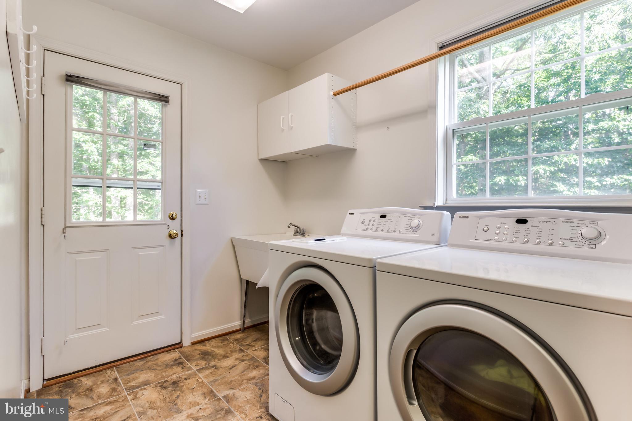 BERRY HILL MANOR - Residential