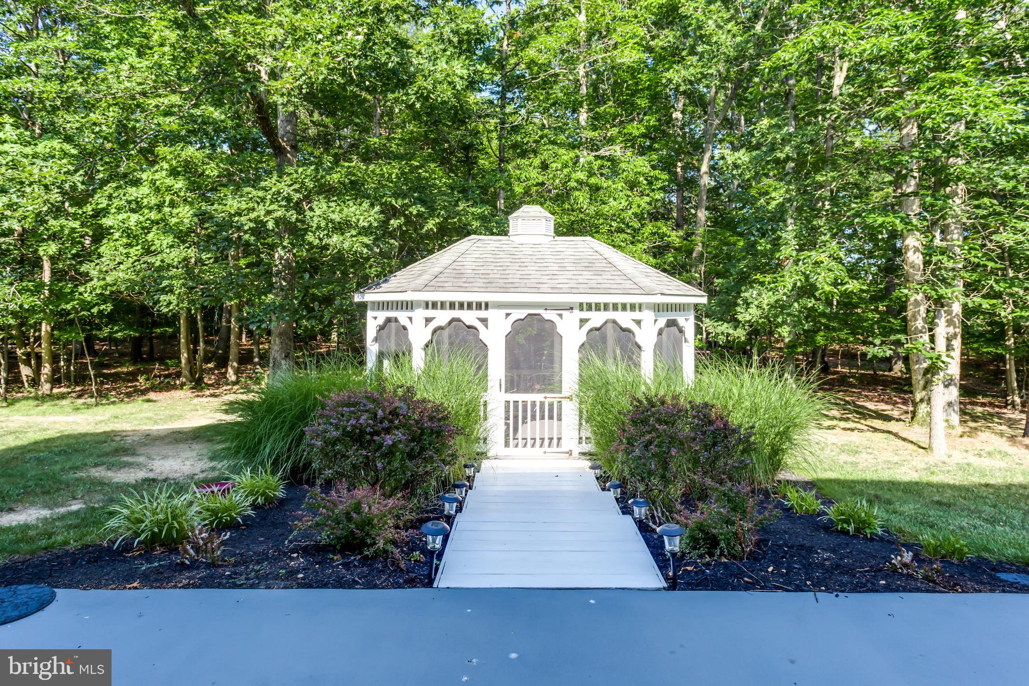 BERRY HILL MANOR - Residential