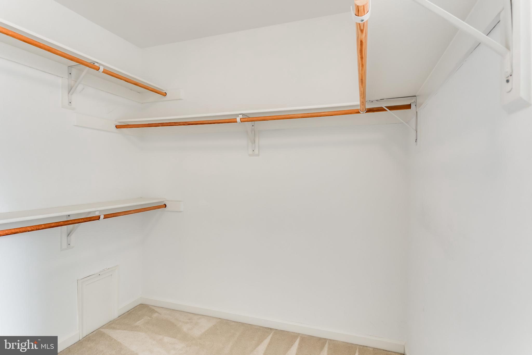 BERRY HILL MANOR - Residential