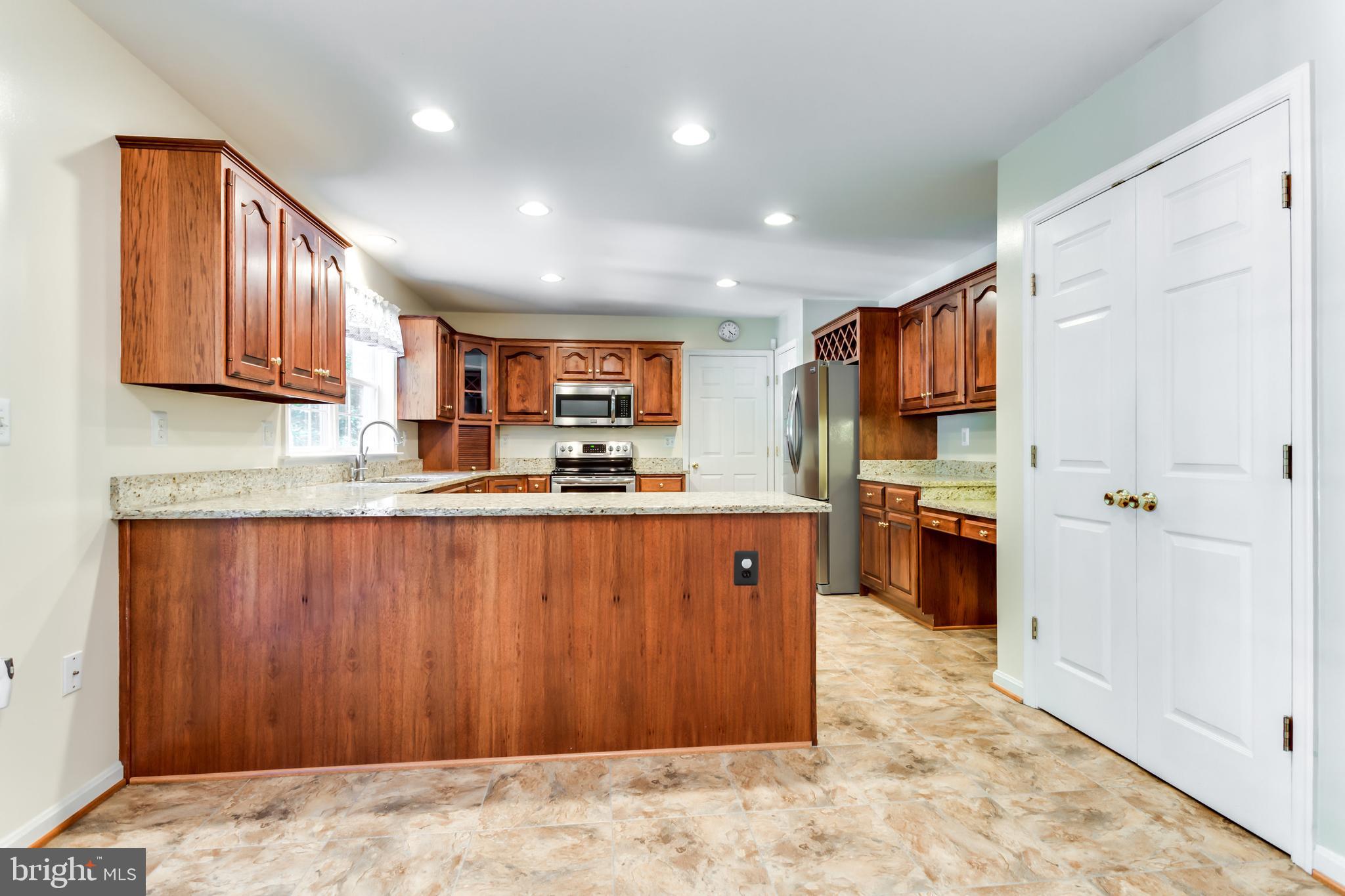 BERRY HILL MANOR - Residential