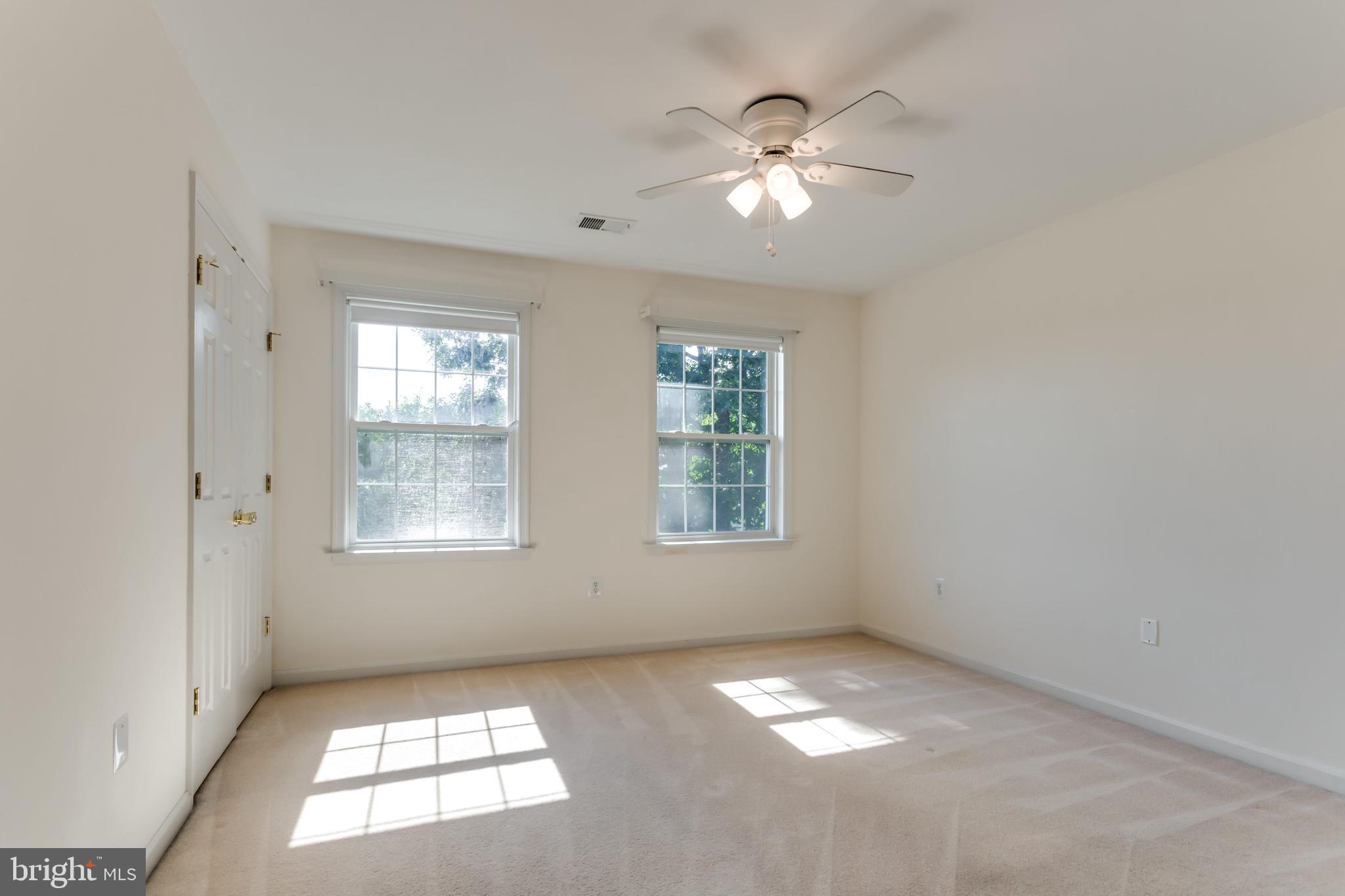 BERRY HILL MANOR - Residential