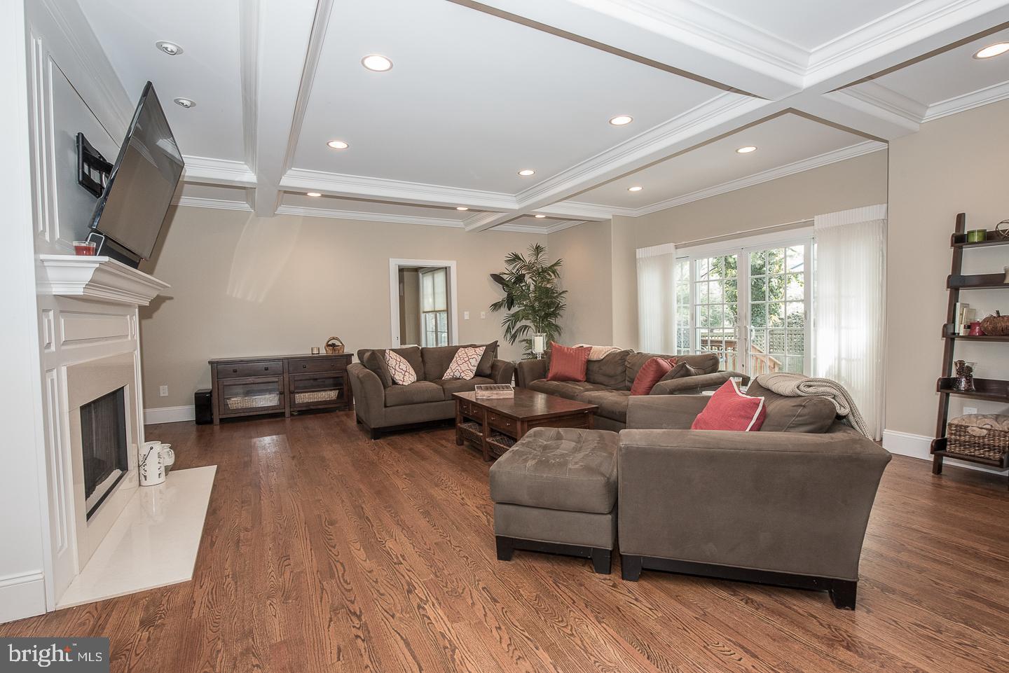 ASHWOOD MANOR - Residential