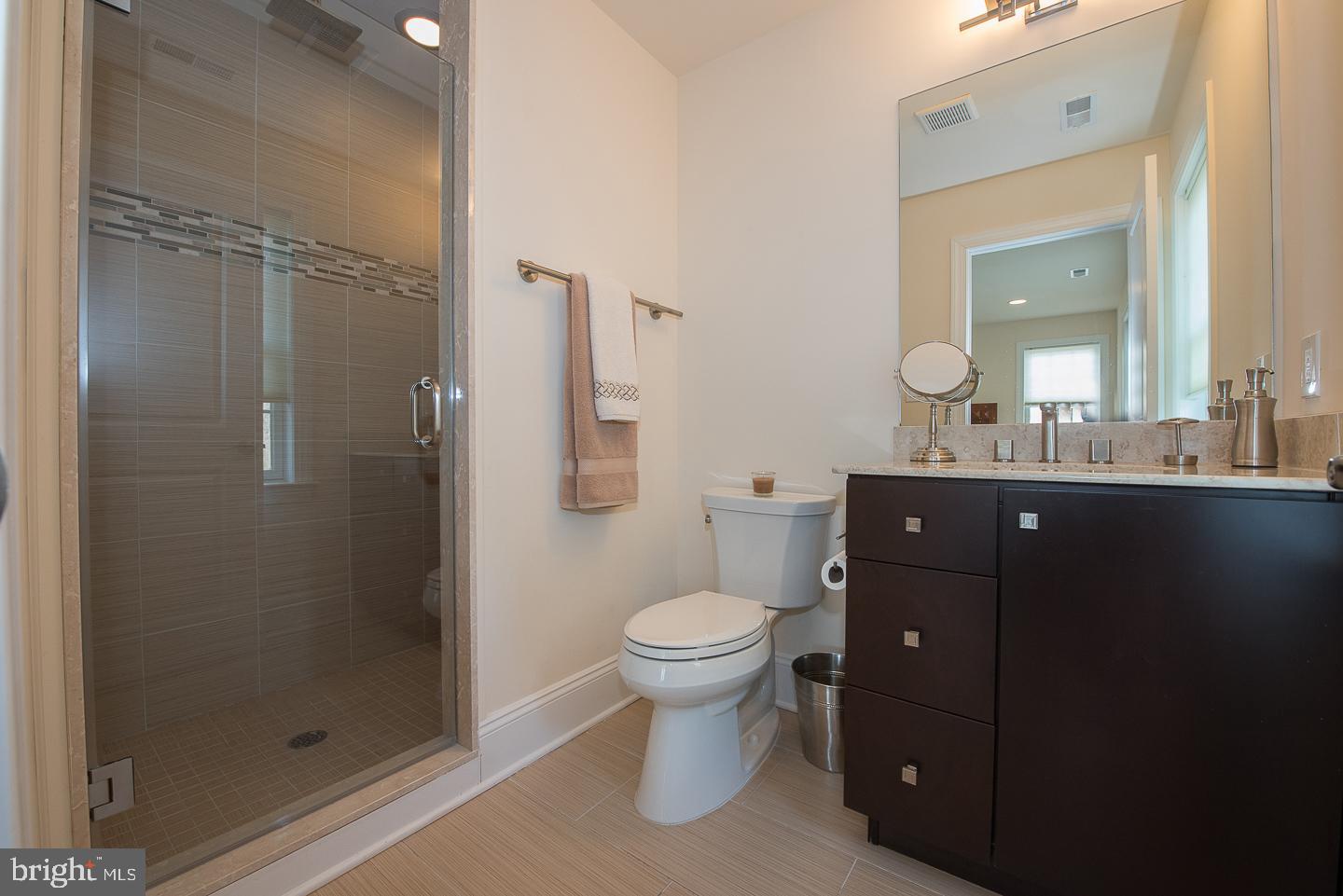 ASHWOOD MANOR - Residential