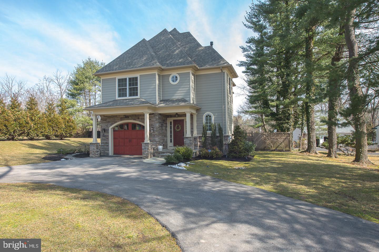 ASHWOOD MANOR - Residential