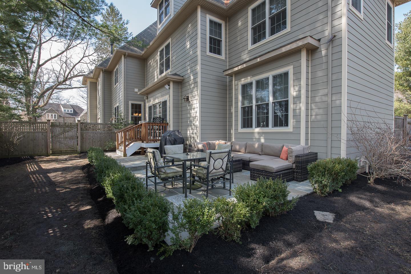 ASHWOOD MANOR - Residential