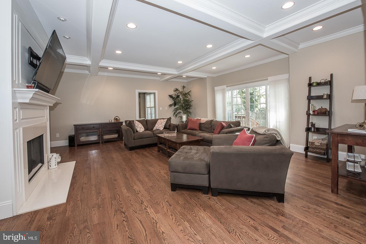 ASHWOOD MANOR - Residential