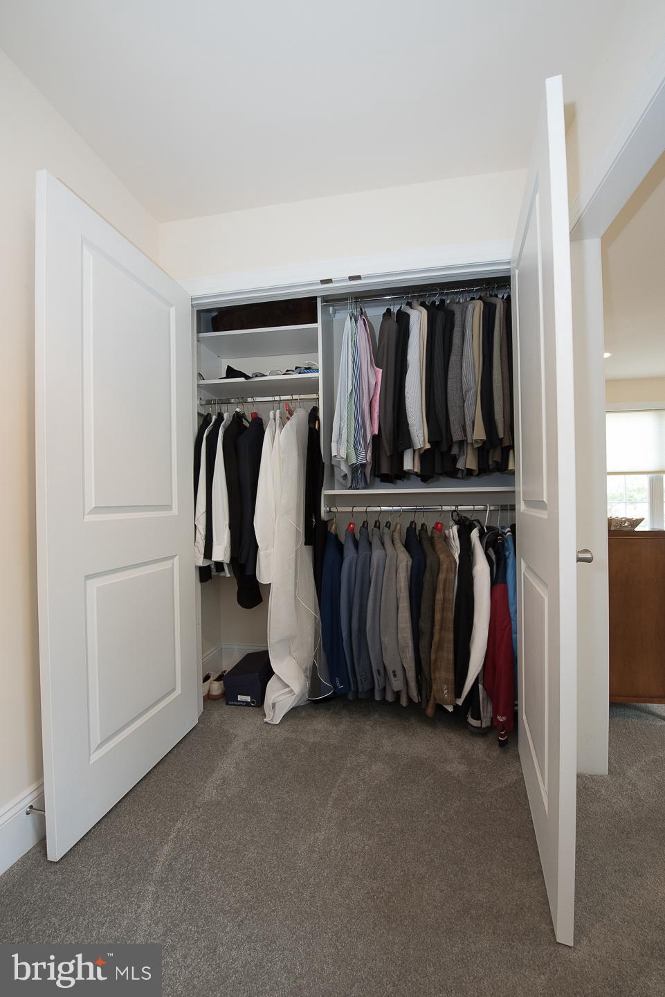 ASHWOOD MANOR - Residential