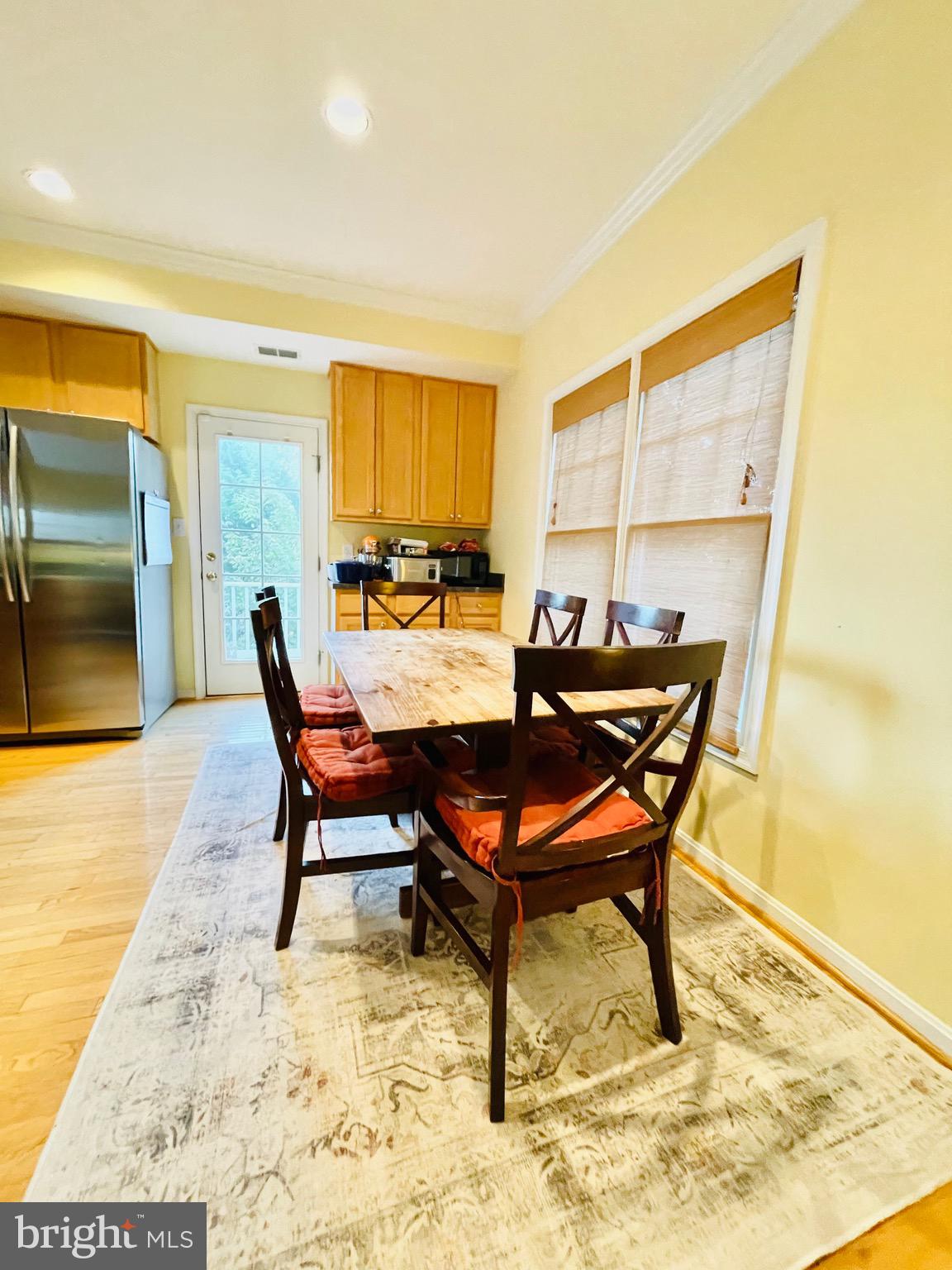 LAKELANDS - Residential Lease