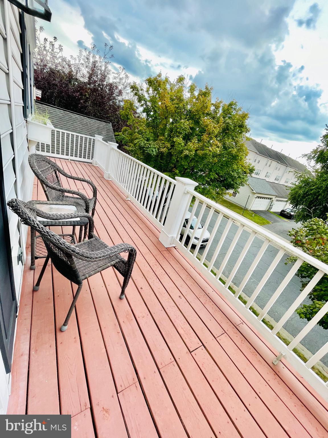 LAKELANDS - Residential Lease