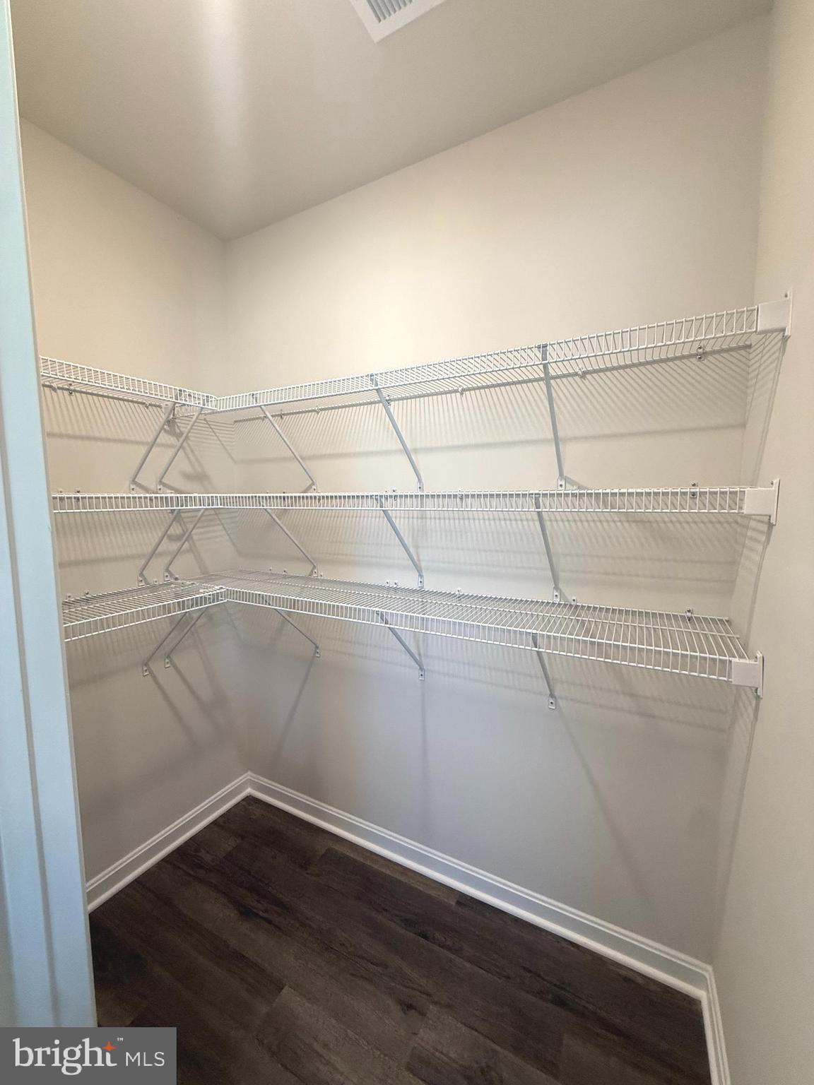 RED HILL - Residential Lease