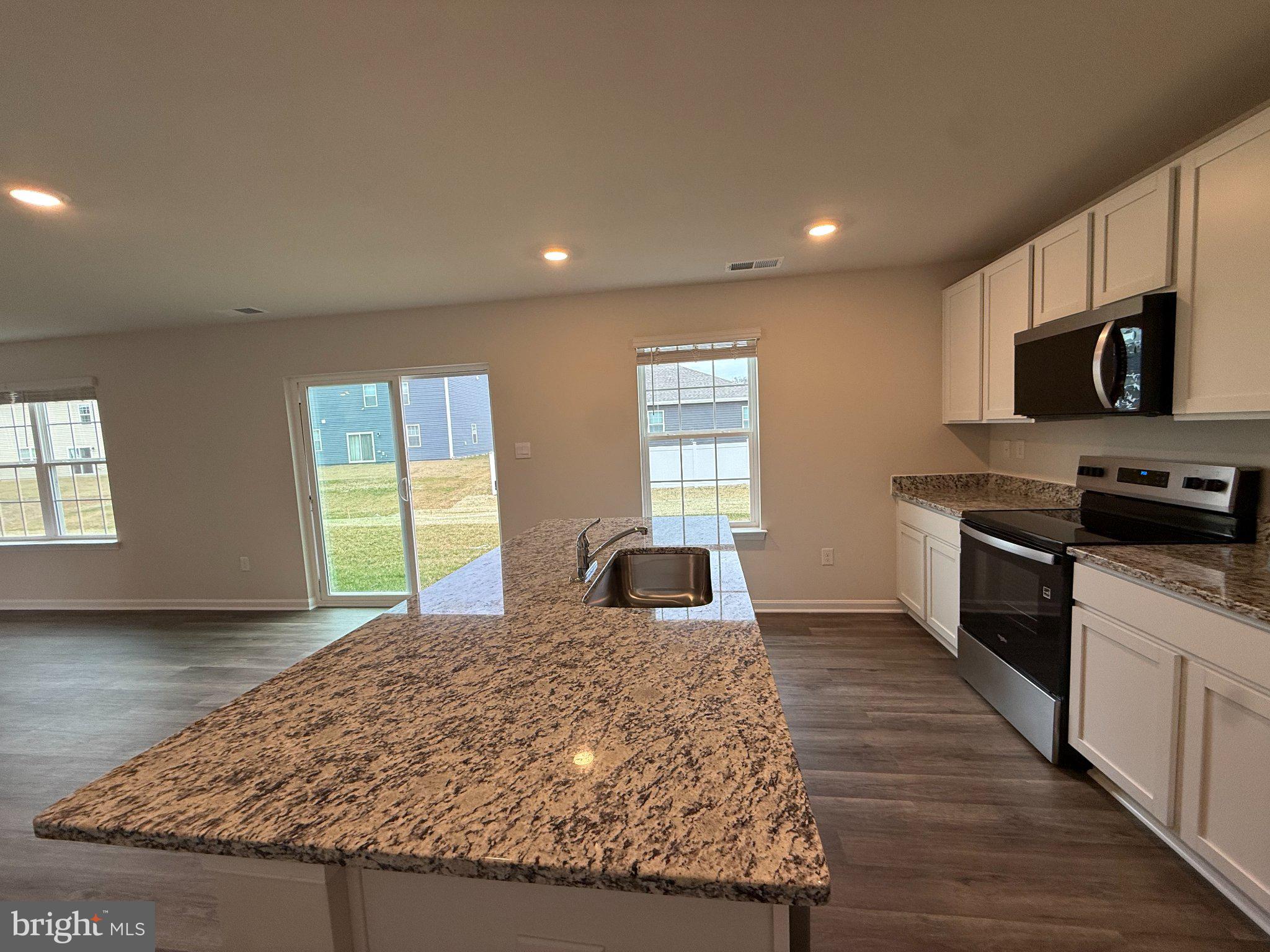 RED HILL - Residential Lease