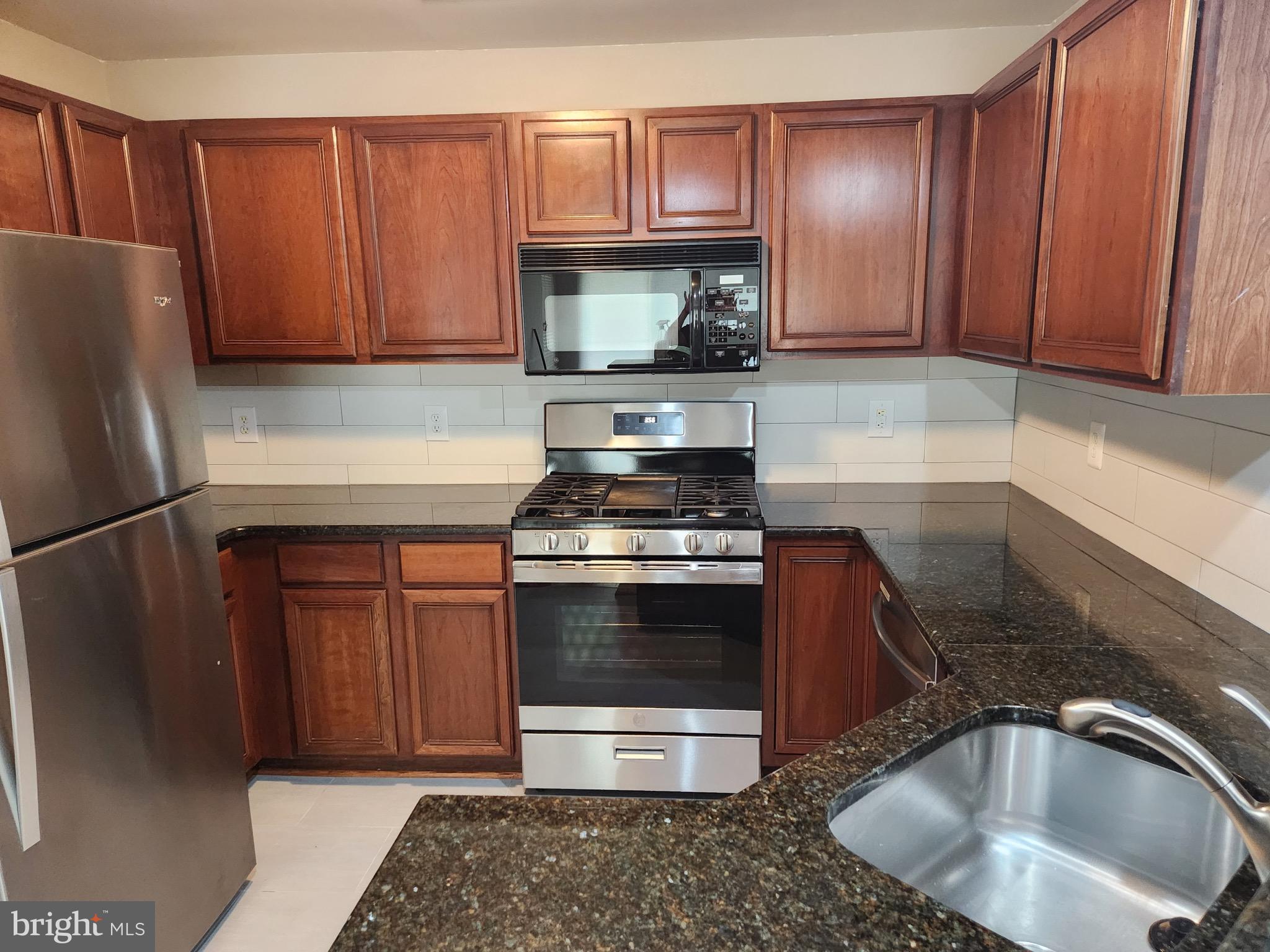 Another fabulous property brought to you by Prime House Property Management!
Now Leasing Elegant 2BR/2BA Germantown Condo with Fireplace, Walk-In Closets & Private Balcony
Step into this beautifully upgraded 2-bedroom, 2-bathroom condo offering over 1,100 square feet of bright, open living space. Nestled in a quiet Germantown community just minutes from shops, dining, and major commuter routes, this home is designed for both comfort and convenience.
The inviting layout features a spacious living room with wood-look floors, a gas fireplace, and direct access to a covered private balcony perfect for morning coffee or evening wind-downs. The kitchen boasts granite countertops, a decorative backsplash, updated appliances, and generous cabinet and pantry space for those who love to cook or entertain.
The primary suite includes a large walk-in closet and a fully renovated en-suite bathroom with sleek modern touches. The second bedroom also offers a huge walk-in closet and direct access to the second full bath via a dual-entry design ideal for roommates or guest use. A dedicated laundry room and additional balcony storage closet add function to style.
Additional highlights: