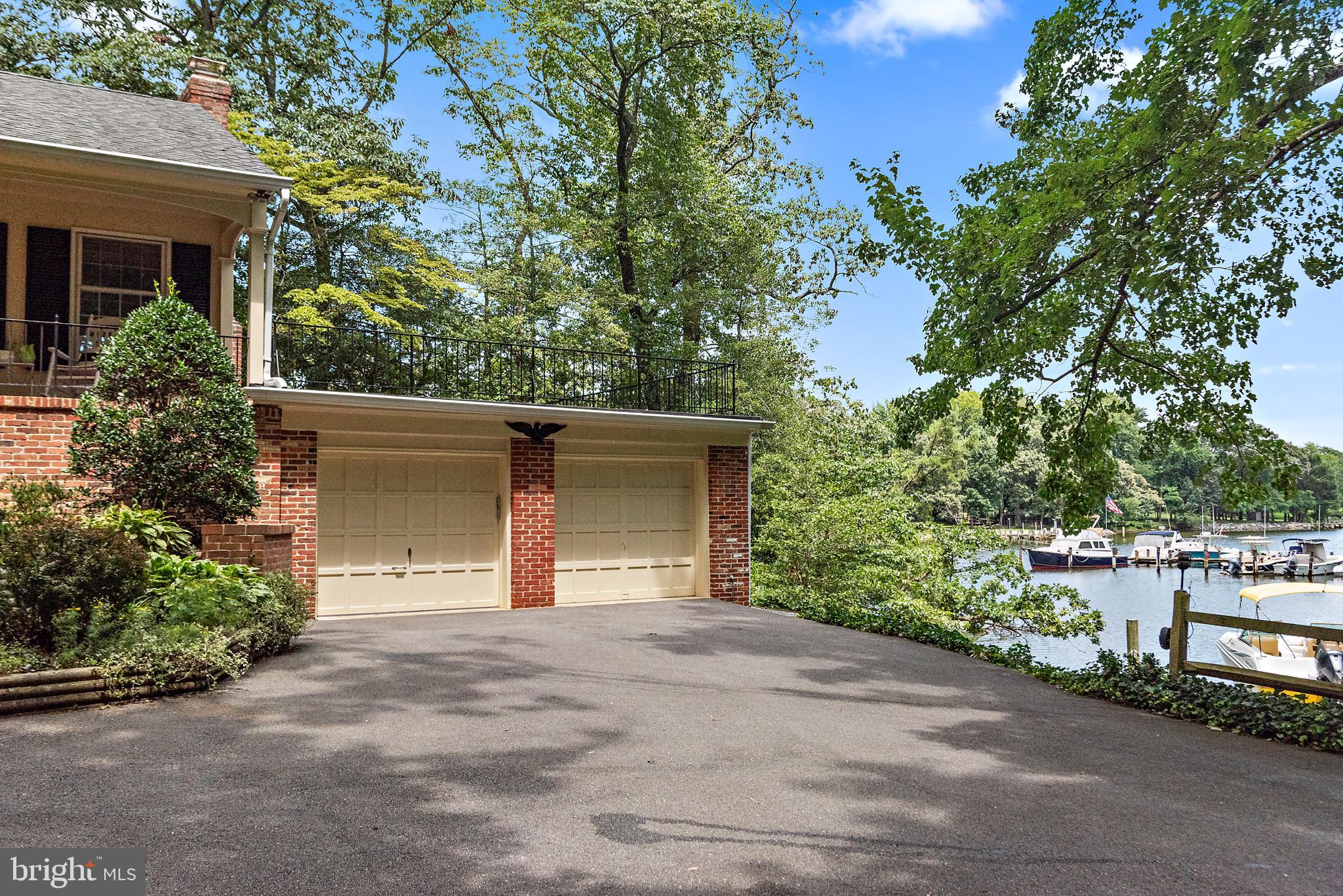 AMBERLEY - Residential