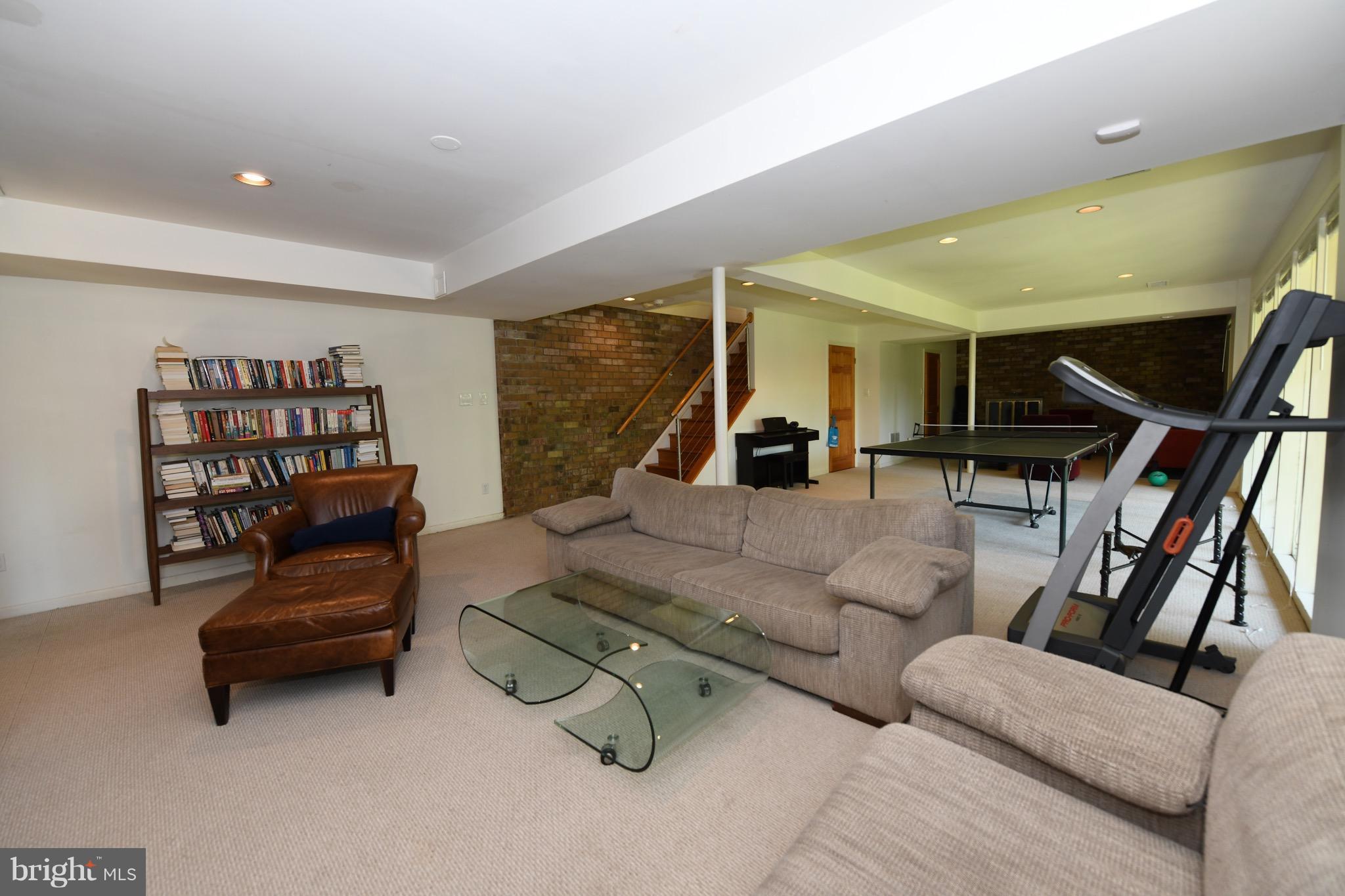 OLD GEORGETOWN ESTATES - Residential Lease