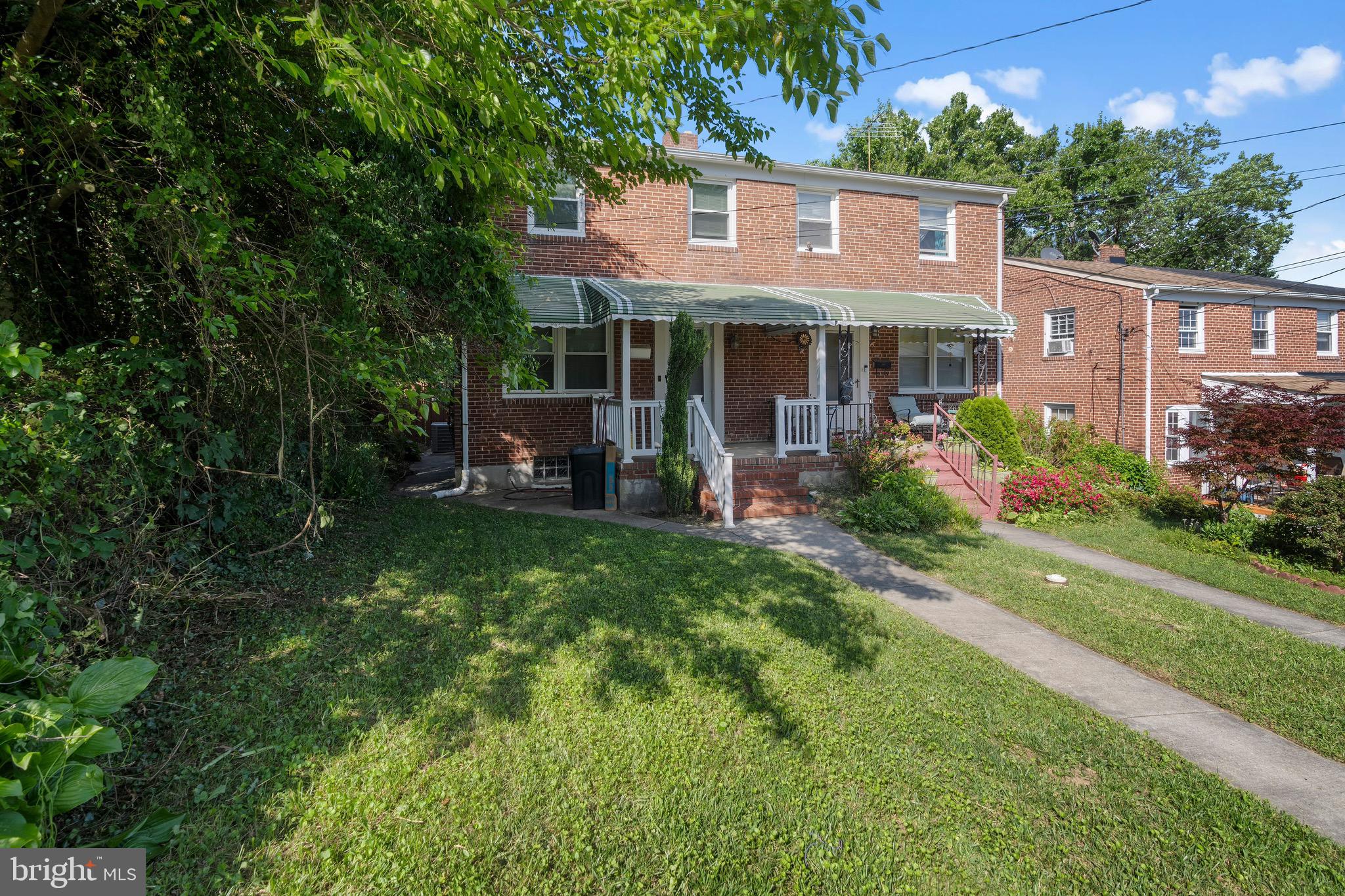 SHADY OAKS - Residential Lease