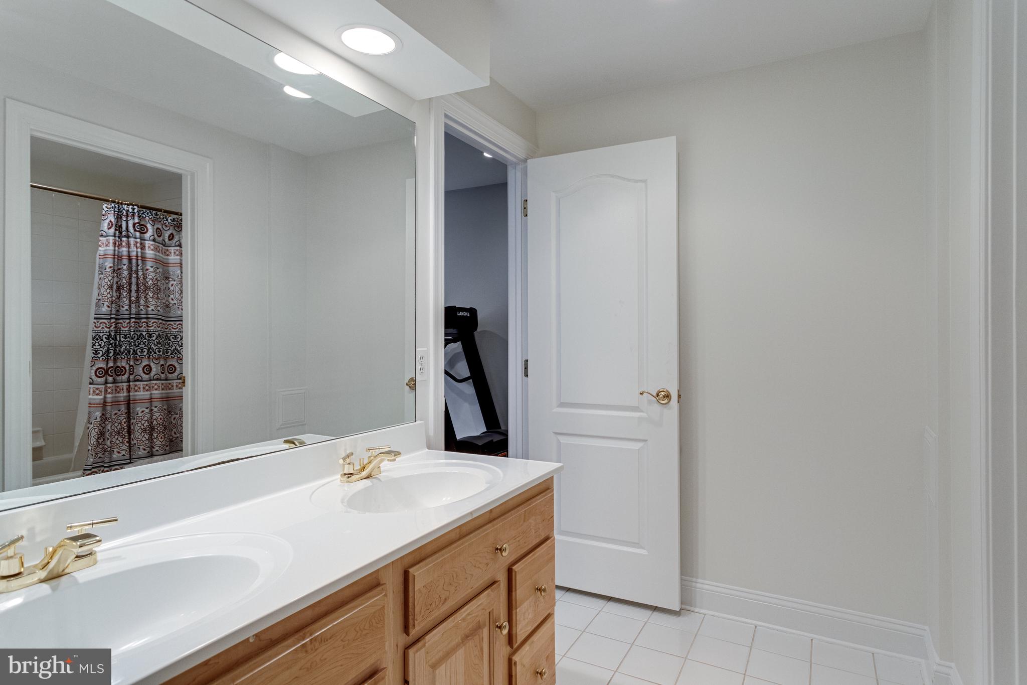 DEEP GLEN - Residential