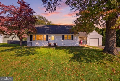 129 E HARRISBURG AVENUE ELIZABETHTOWN PA 17022