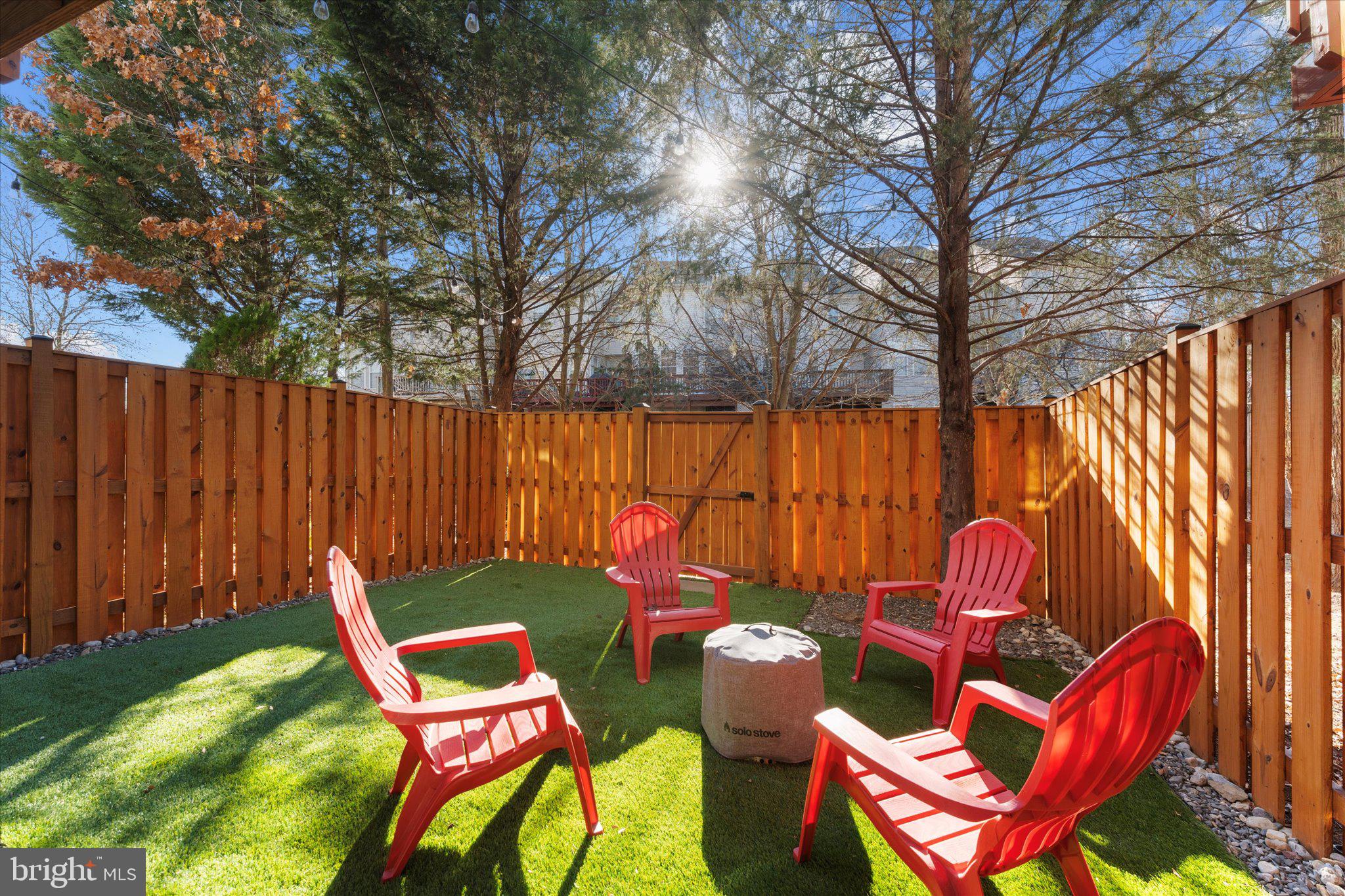 ASHBURN FARM - Residential