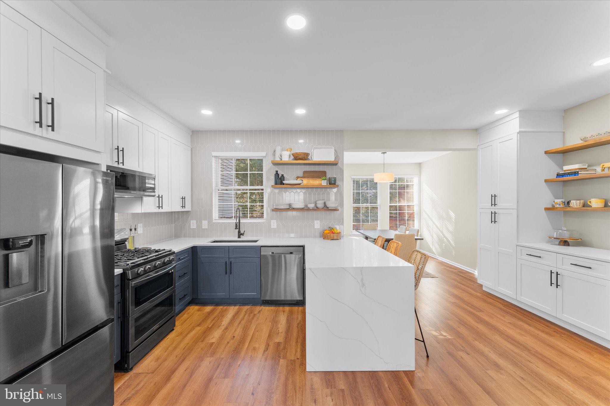 ASHBURN FARM - Residential