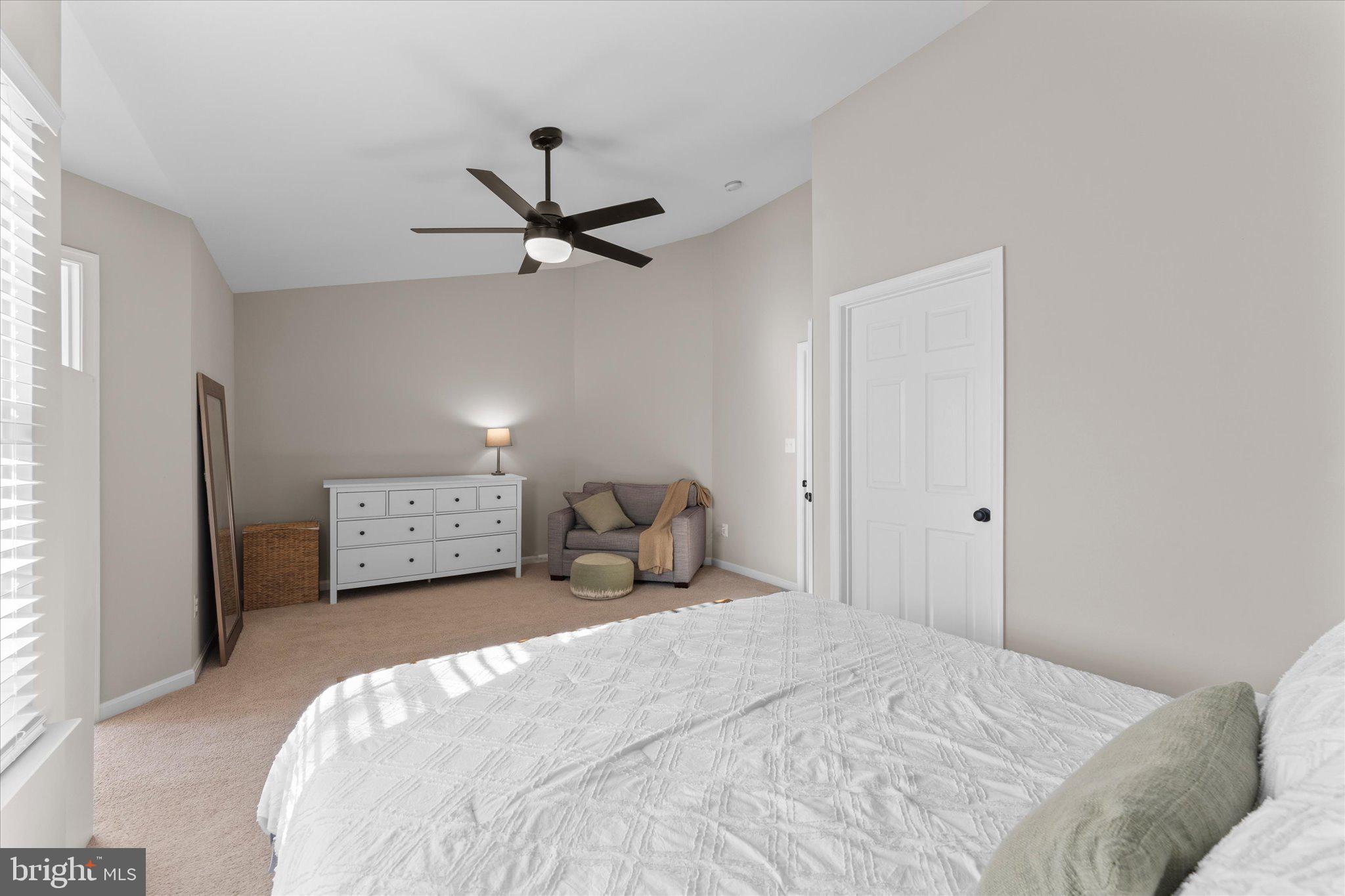 ASHBURN FARM - Residential