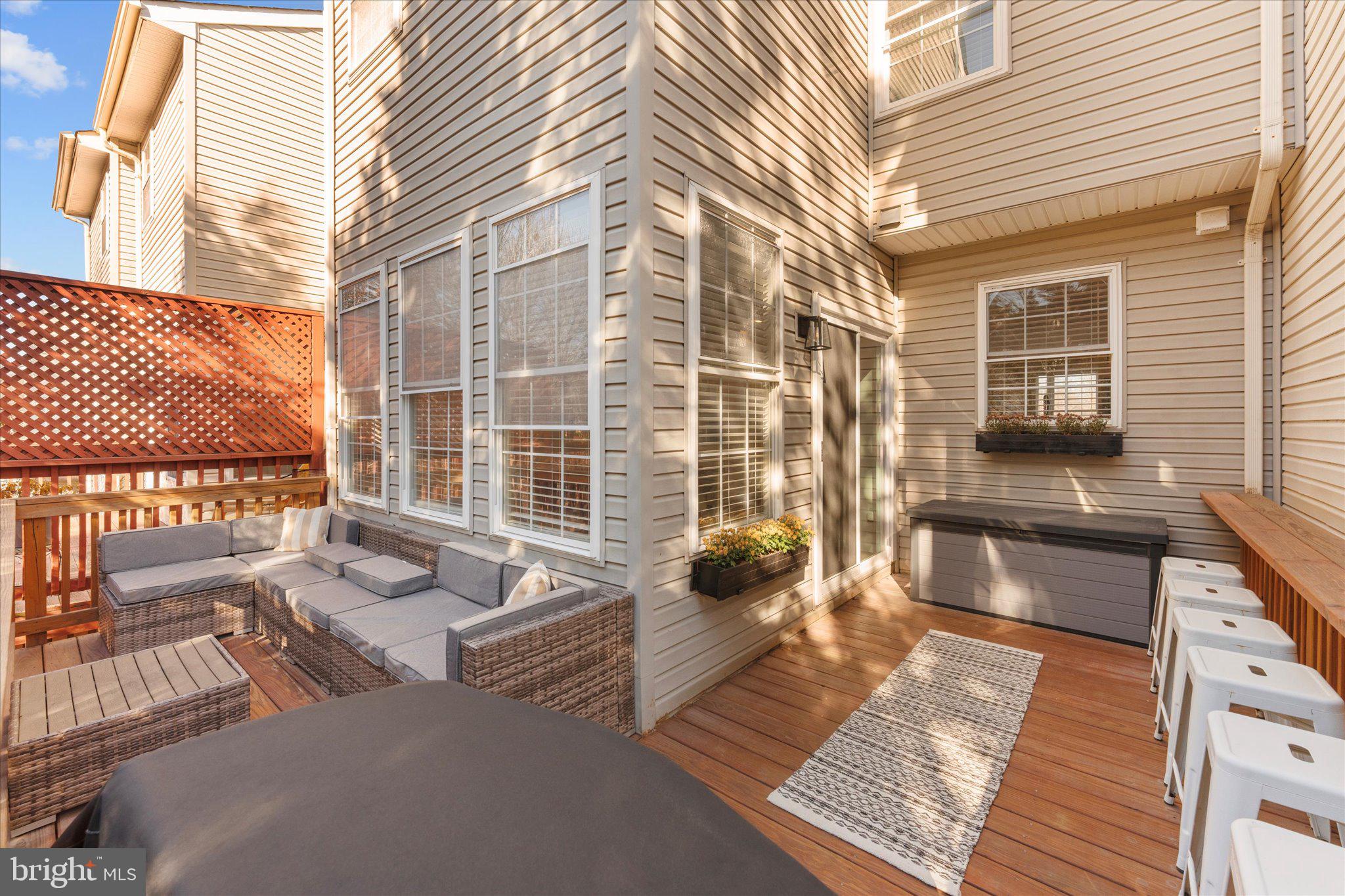 ASHBURN FARM - Residential