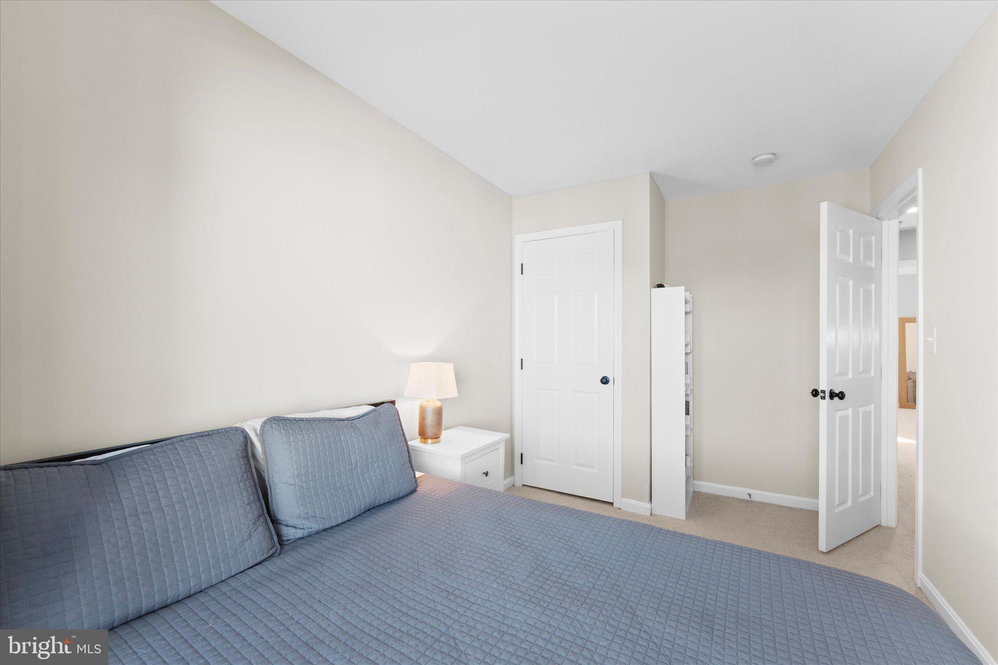 ASHBURN FARM - Residential