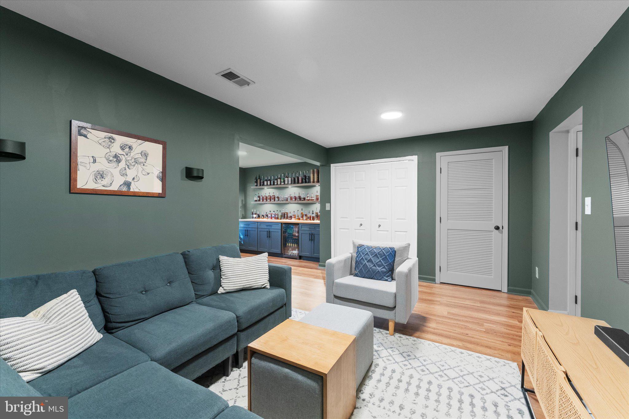 ASHBURN FARM - Residential