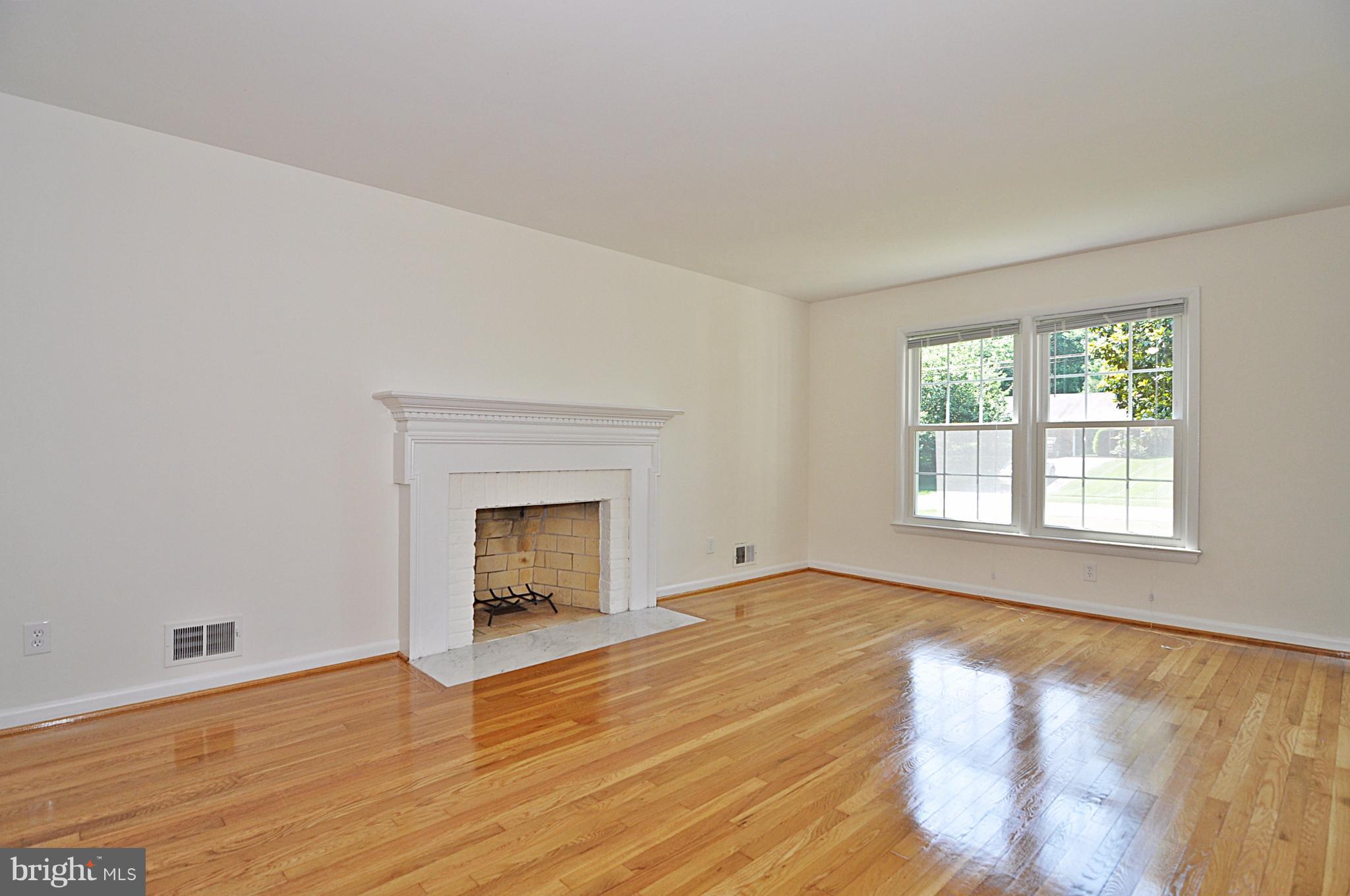 SLEEPY HOLLOW PARK - Residential Lease