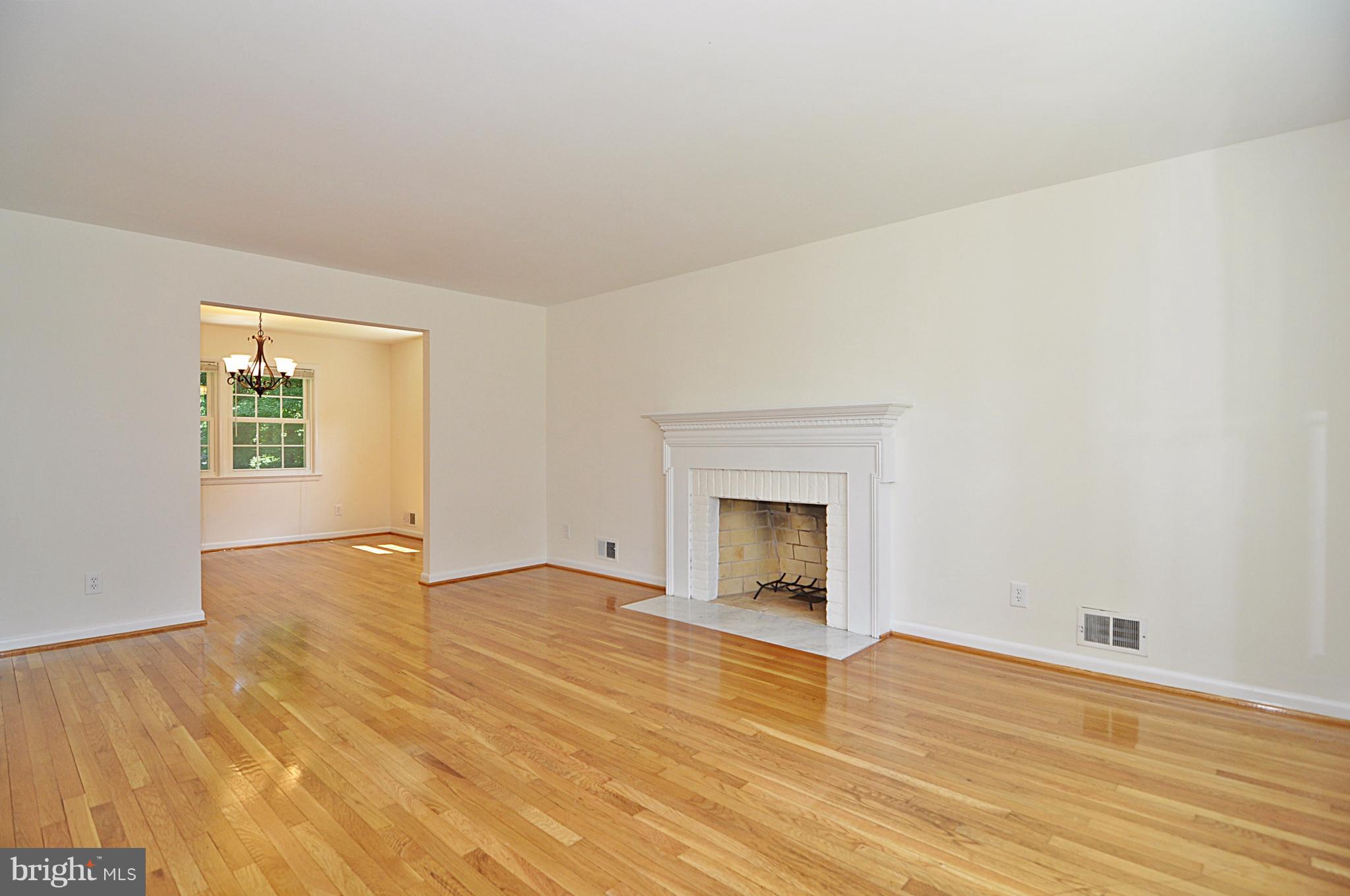 SLEEPY HOLLOW PARK - Residential Lease