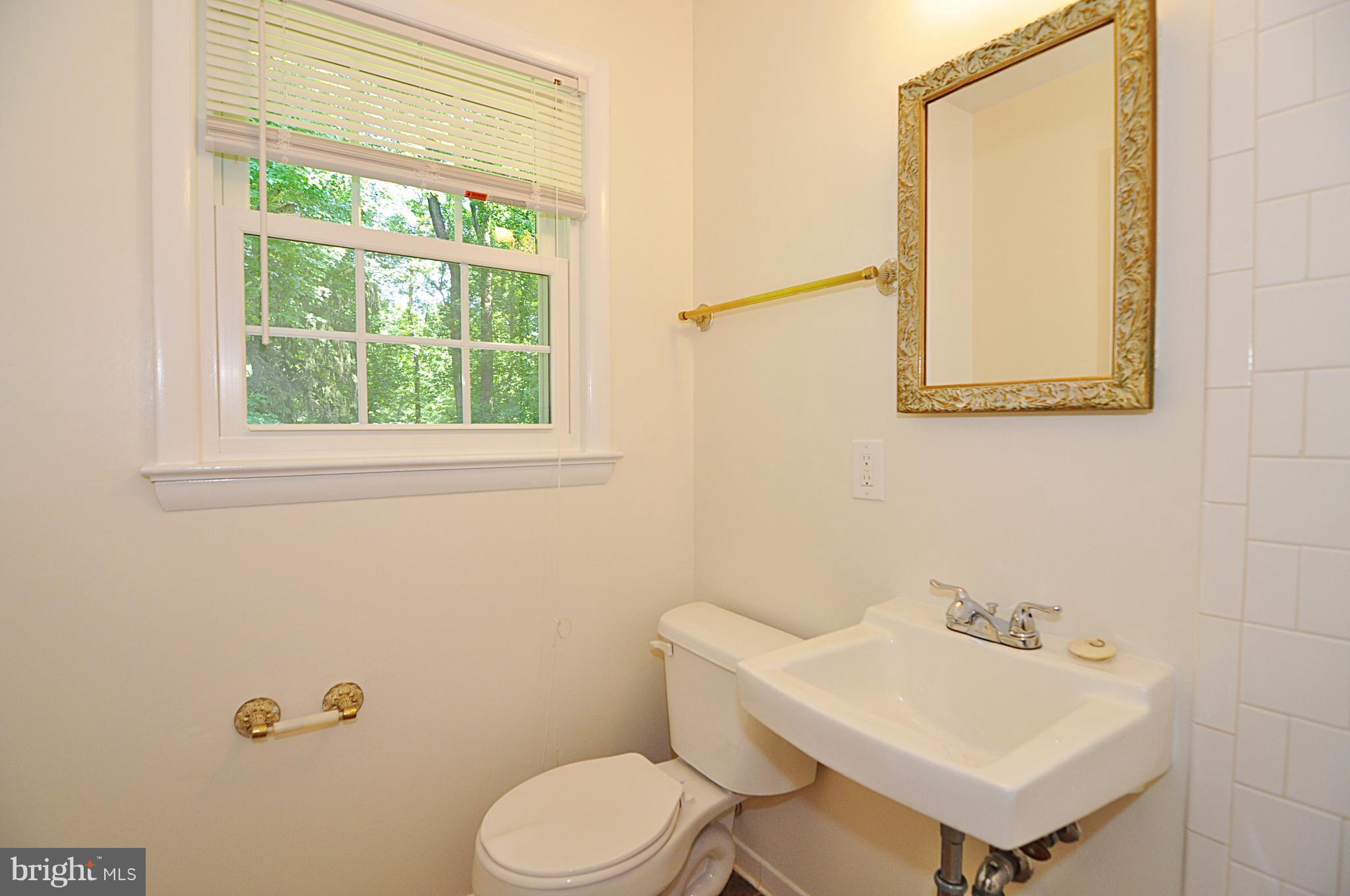 SLEEPY HOLLOW PARK - Residential Lease