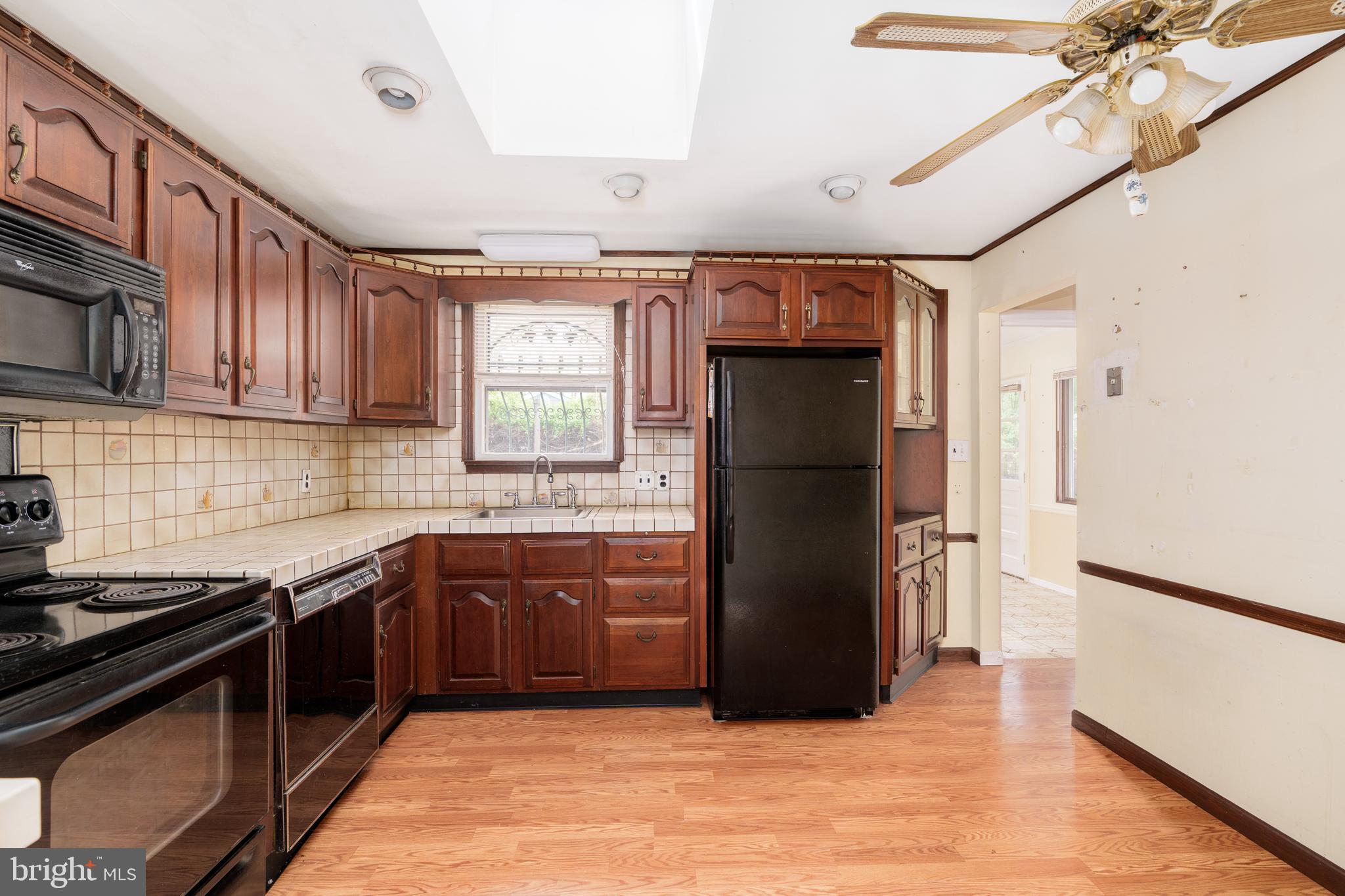 THOMSON ESTATES - Residential